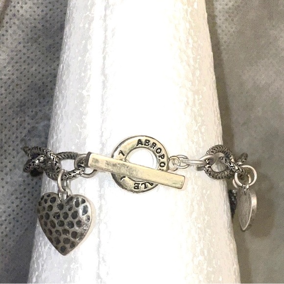 Aeropostale 1987 Woman's Antique Silver Tone Charm Bracelet Stamped - Picture 3 of 5